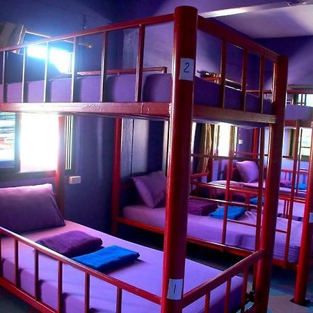 Above & Beyond Hostel Baan Tai Eksteriør bilde